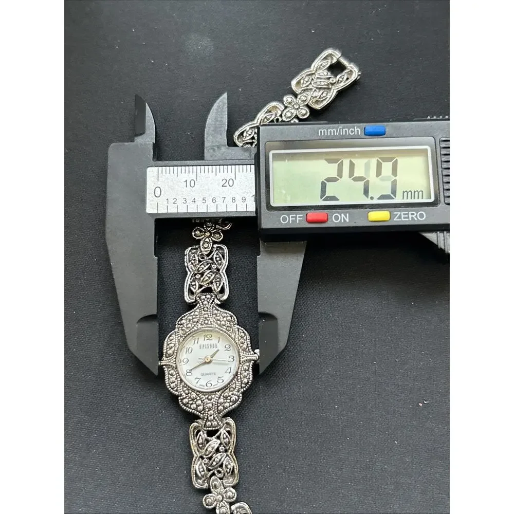Episode Silver Tone White Dial Women’s Quartz Watch